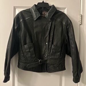 Women’s Vintage  Black Leather Motorcycle Jacket Medium